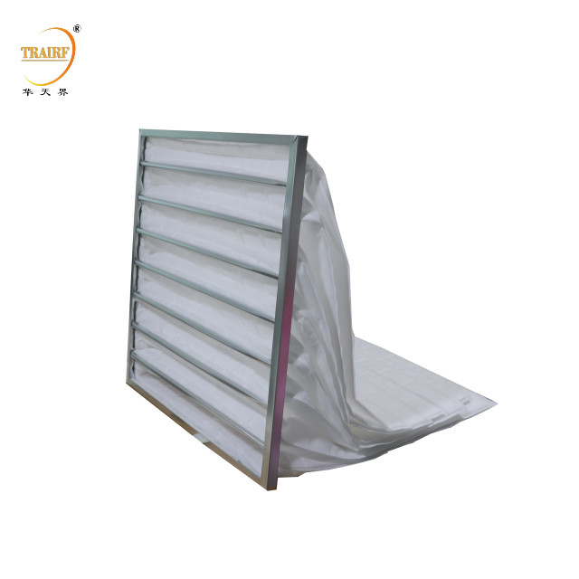 Filtre à air à poche en fibres synthétiques à moyen rendement